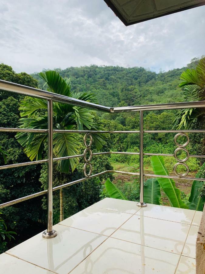Randiyaepiliyagoda Resort Avissawella Bagian luar foto