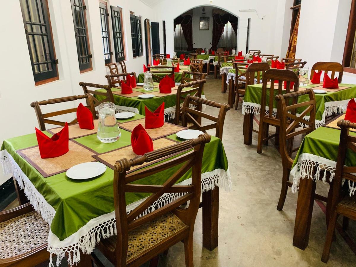 Randiyaepiliyagoda Resort Avissawella Bagian luar foto