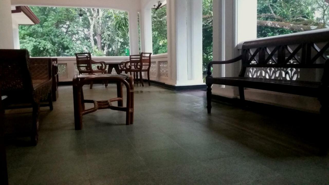 Randiyaepiliyagoda Resort Avissawella Bagian luar foto