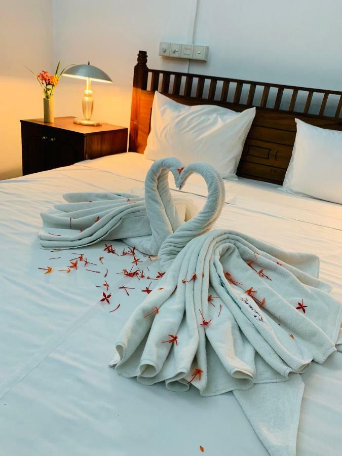 Randiyaepiliyagoda Resort Avissawella Bagian luar foto