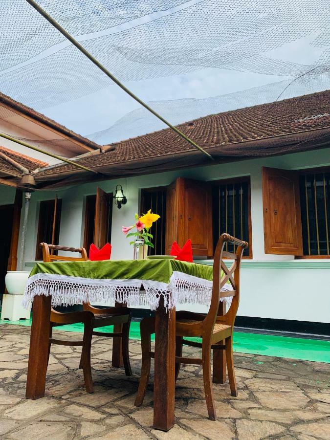 Randiyaepiliyagoda Resort Avissawella Bagian luar foto