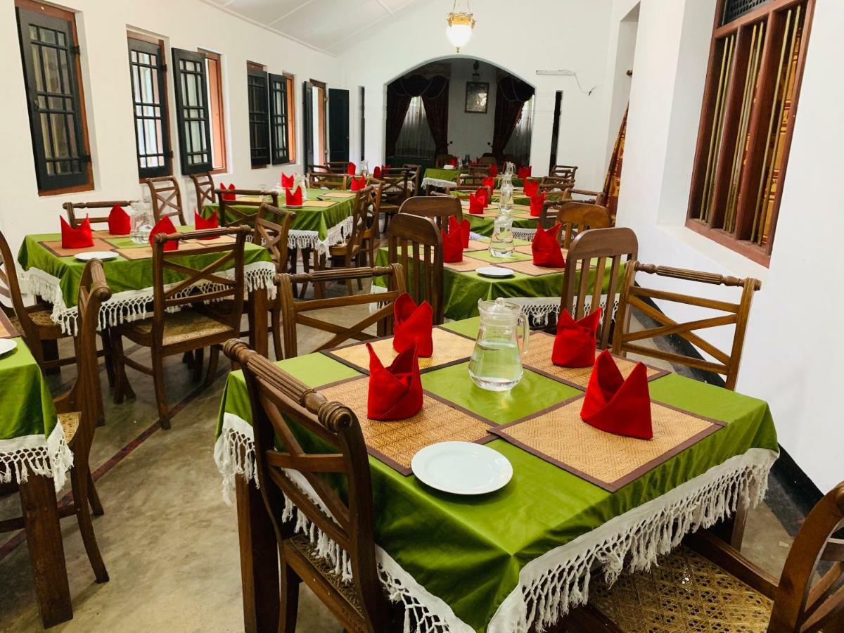 Randiyaepiliyagoda Resort Avissawella Bagian luar foto